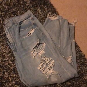 American eagle ripped mom jeans!!!